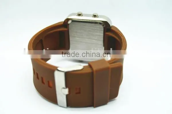 silicone wristband mirror led watch with silicone band, bright led lights,alloy watch case