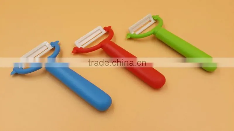 Fruit peeler