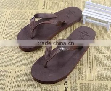 Beach slippers men flip flops comfortable protect indoor and outdoor slippers
