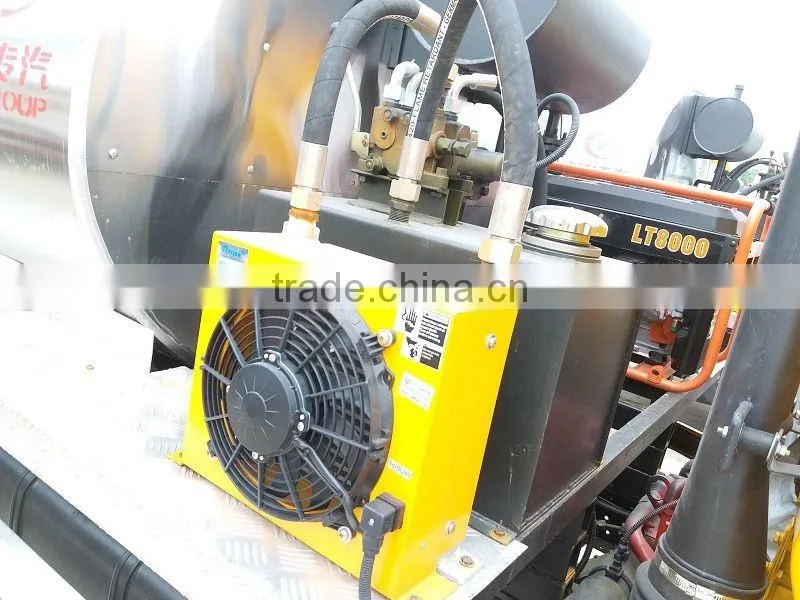 Dongfeng 4x2 bitumen sprayer truck heated bitumen truck truck mounted bitumen sprayer