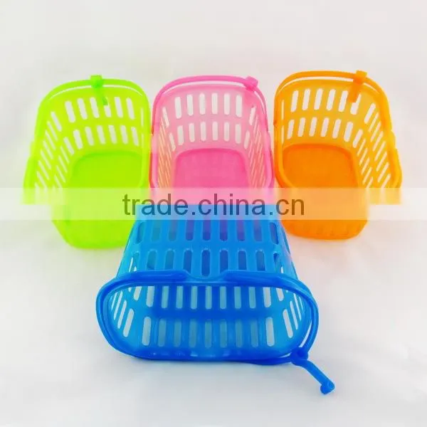 Plastic empty gift baskets wholesale