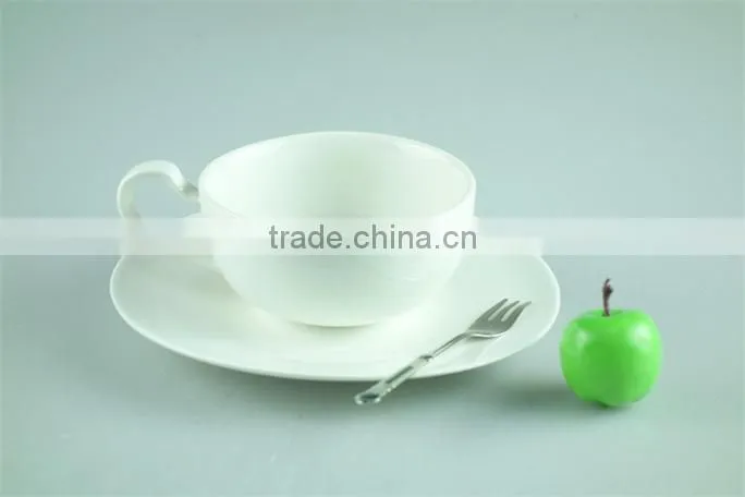 Ceramic porcelain white cup saucer set, bulk tea cups and saucers cheap, coffee cup and saucer