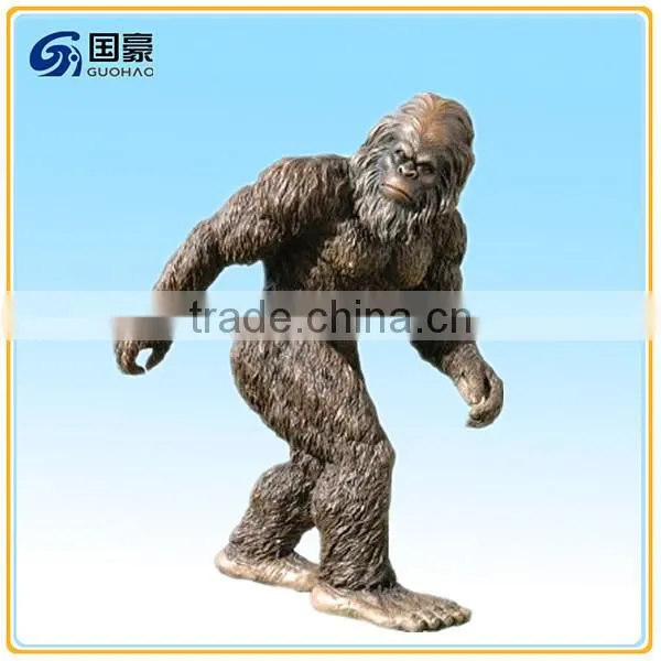 Animated character cartoon risen 2 gnome dwarf statue garden decoration