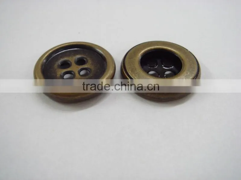 17.5 mm metal alloy antique brass 4 holes button
