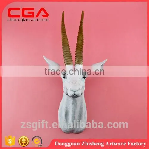 Unique polyresin crafts, handmade polyresin figurines for home decorations.