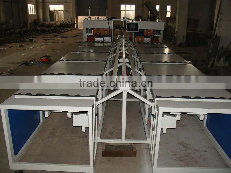 Automatic pvc pipe socket machine