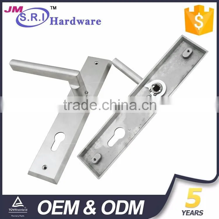 Modern style SUS304 door lever handle on plate , lever type door handle for aluminum door