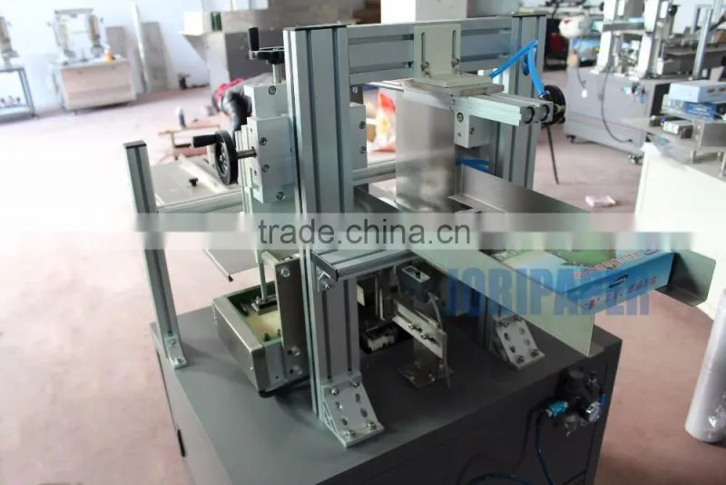Semi-automatic high speed cardboard box sealing machine