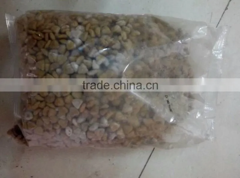 Automatic small sugar puffed rice packing machine