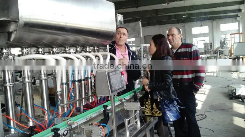 Automatic bottle strawberry filling line