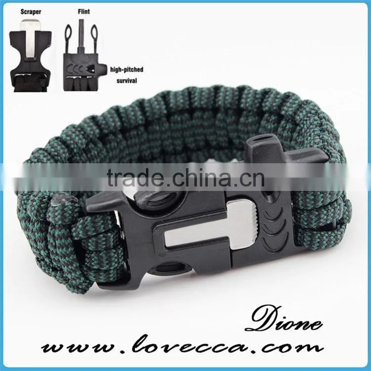 Paracord infinity bracelet for outdoor survival