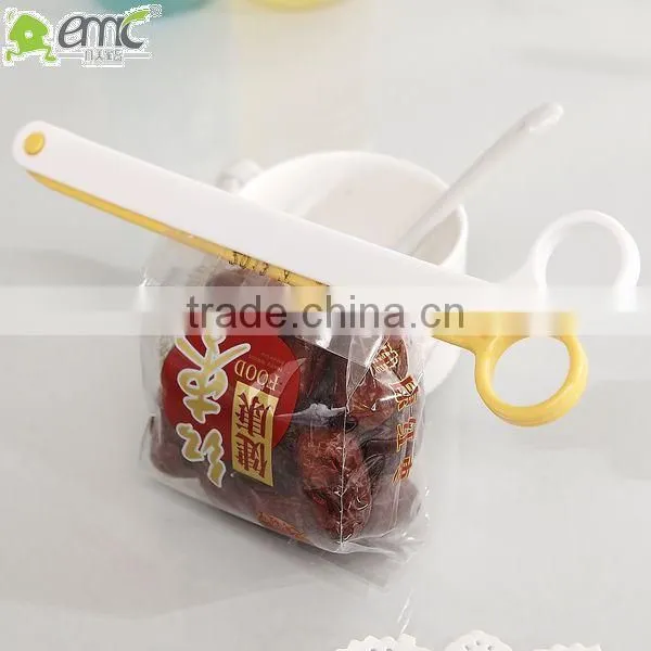 Practical scissor shape plastic bag clip