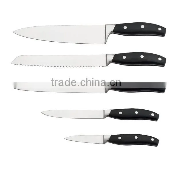 A3002 Round Slide Out Bamboo Cheese Board and 4 Piece Knife Set