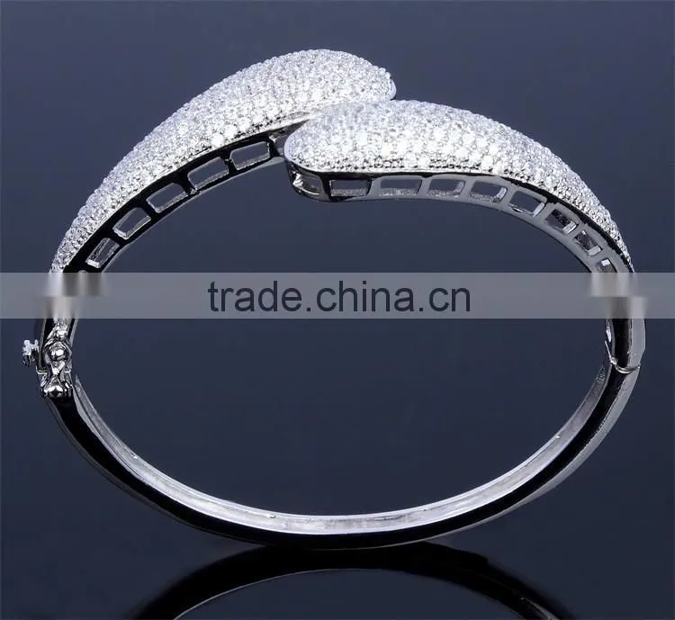 Bestseller Micro Pave Setting Wedding Clear Cubic Zircon Stones Women Bangle
