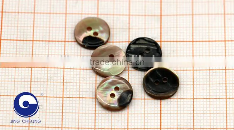 customized natural conch shell decoration button for dress