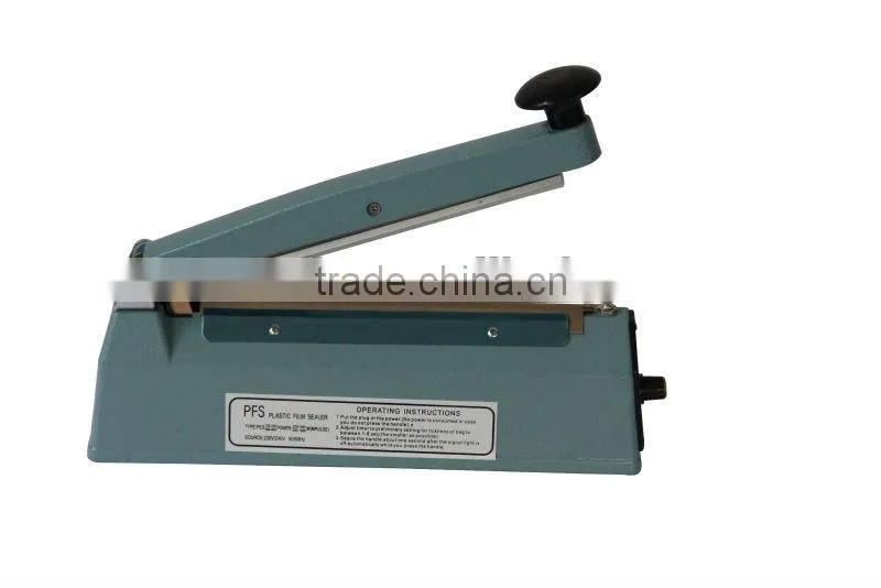 Hand plastic bag sealer