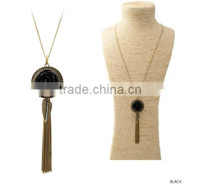 Red green black resin flower blossom pendant with alloy tassel necklace