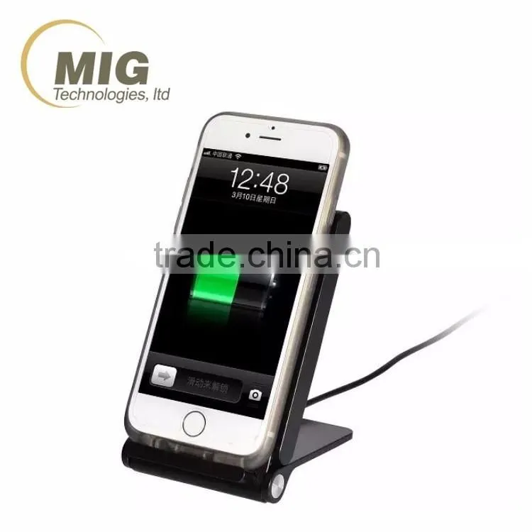 High Quality Fast QI Wireless Charger Pad Charger Dock with 3 Coils Foldable Stand for All Smart Phones