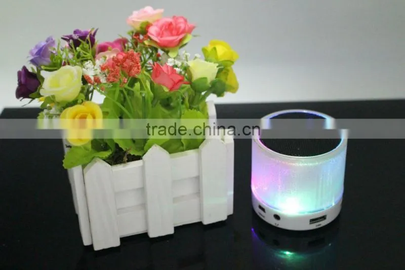 2016 Hot Selling mini Portable Bluetooth Speaker With Flash Light
