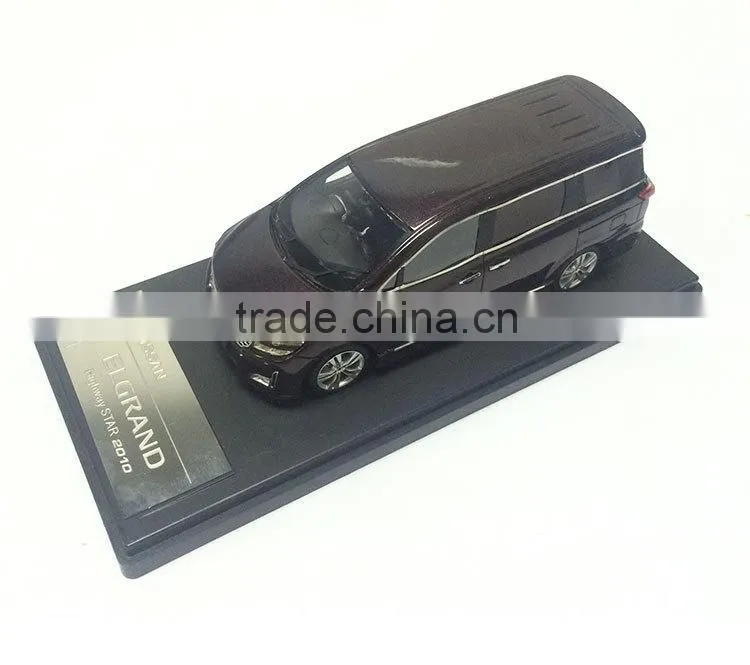 1:43 resin car model