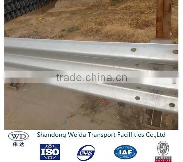 THRIE-BEAM Guardrail / Crash Barrier