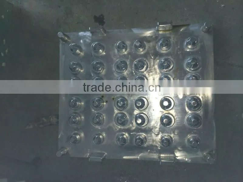Cap injection molding plastic maker