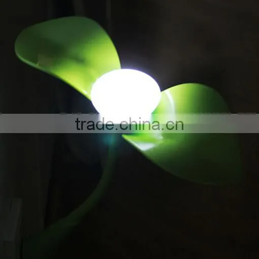 Supply creative fashion 360 degree bend freely light control grass Colorful Night Light