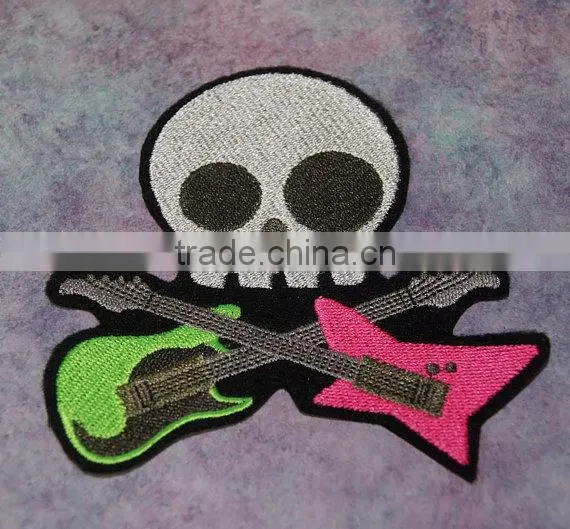 Custom high quality embroidered creative skulls couples patch for clothes embroidery patch made in china choose size/color