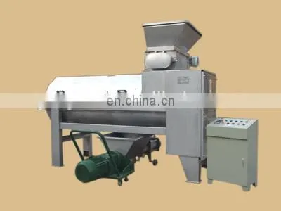 Factory lychee peeling and pit removing machine pitter lychee peeling peeler equipment longan peeling and pitting machine