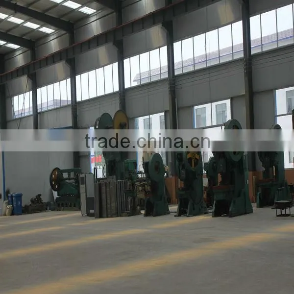 Easy Instalation Mobile Devices towing bracket for seamless conductor bar