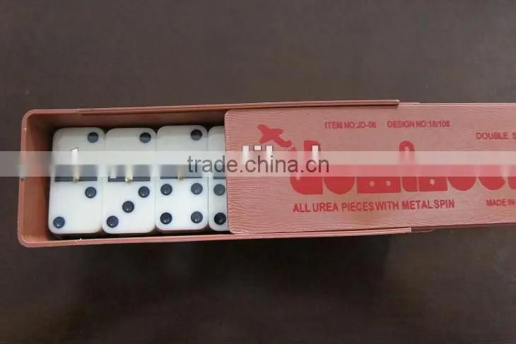 melamine domino