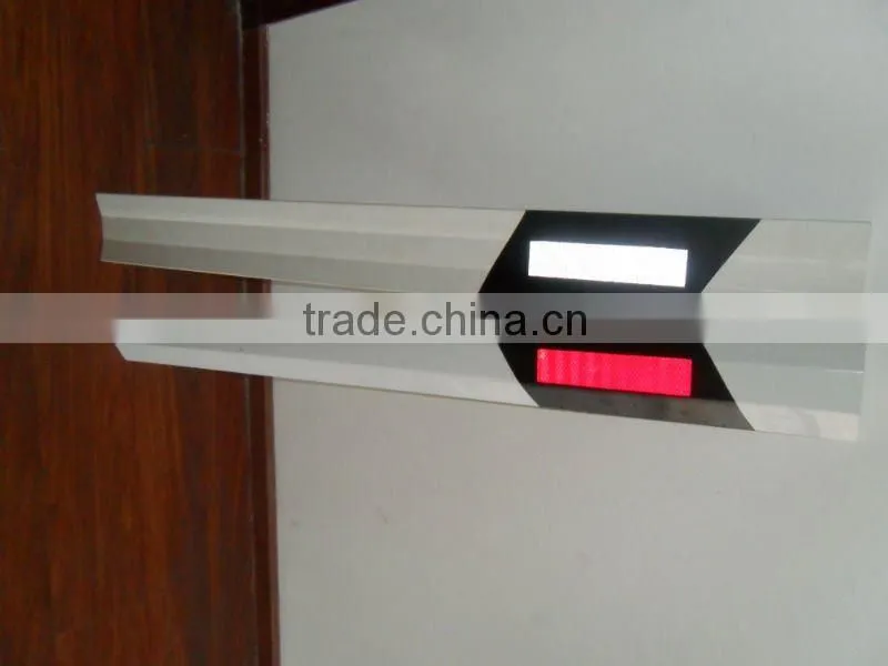 Manufacture road safety reflective PVC delineator post / traffic sign post