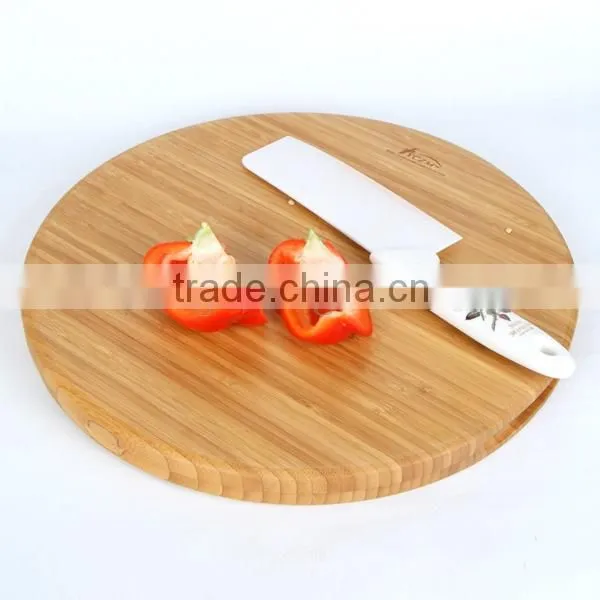 Bambu kitchen cutting board with all around juice groove