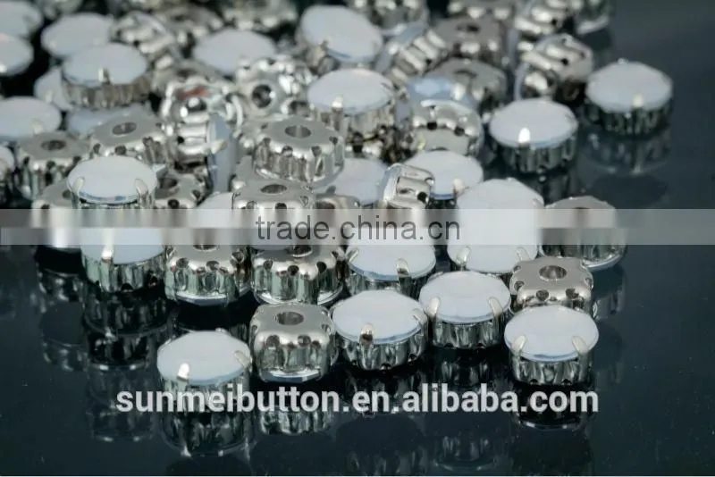 Customized Snowflake Pattern Round Crystal Acrylic Rhinestone Embellishment