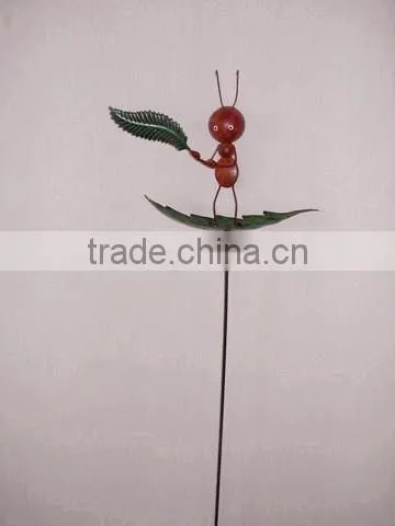 YS88230 Ant handing the leaf metal stick sign made in Fujian