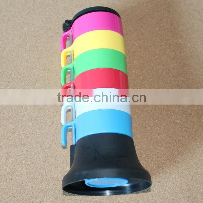 Plastic cup set