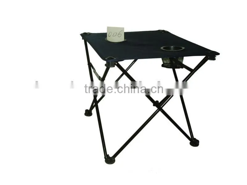 Outdoor folding picnic table