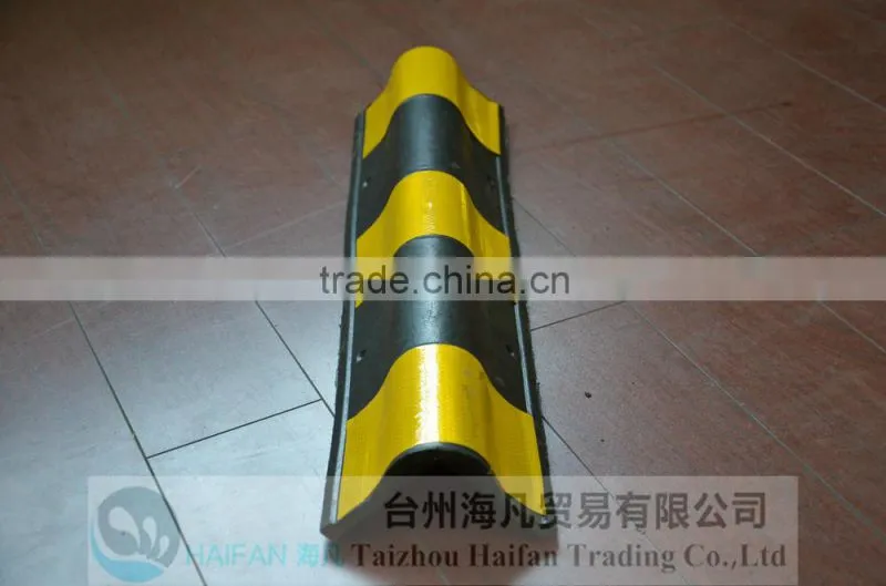High strength round corner guard with yellow stripe/ Rubber Column protector/reflective wall corner guard for parking