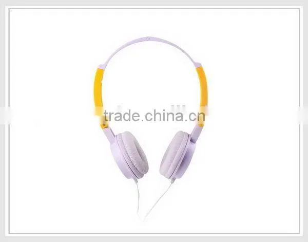 Top quality high-end noise cancelling wired headphones