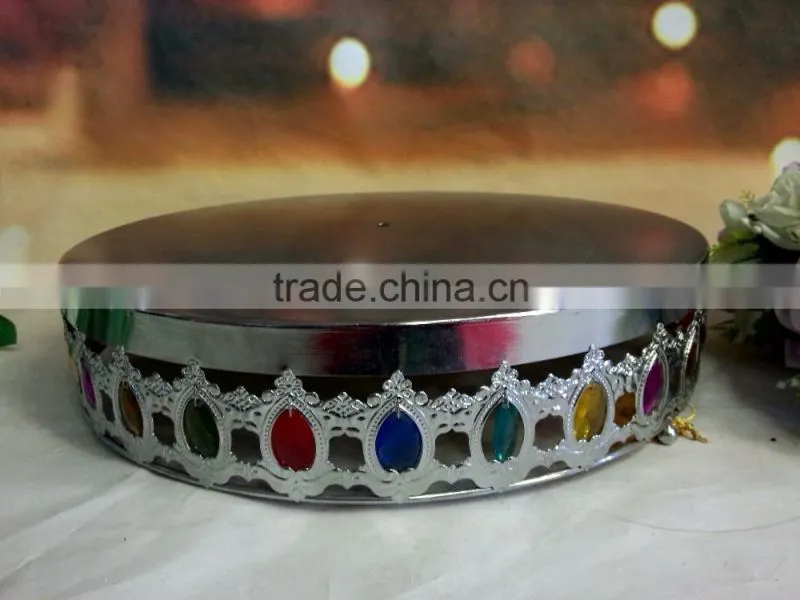 wedding cake stand with colorful bead for wedding decoration
