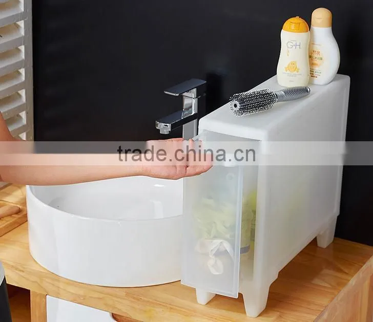 plastic caught between multilayer drawer Storage carts