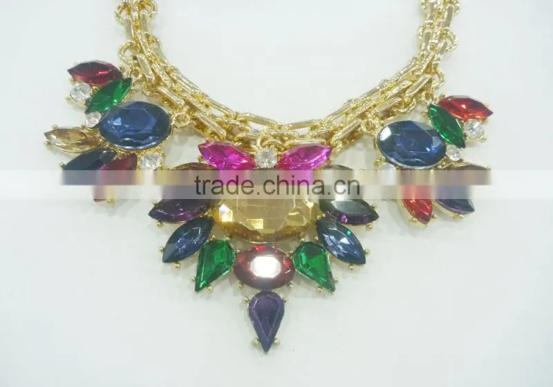 FASHION MULTI COLOR GLASS STONE HAND MADE CHAIN STATEMENT NECKLACE