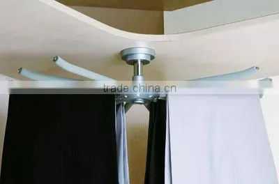 Revolving corner basket