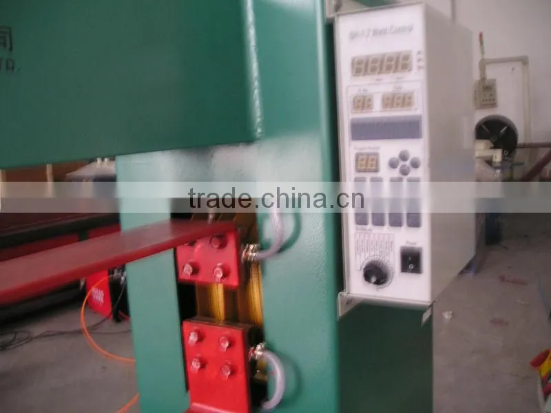 Tube seam welding machine
