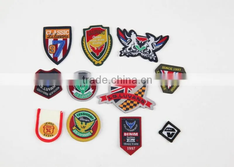 2016 Hot sale low price back cover fold woven label in high quality