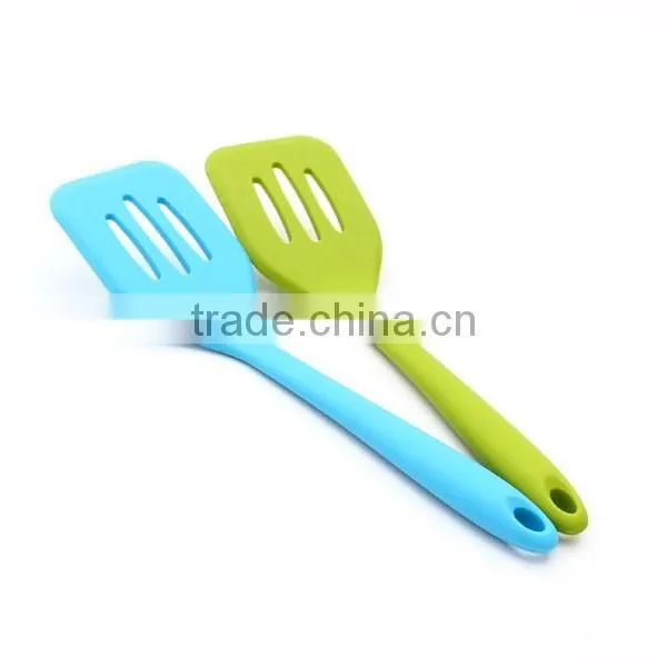 FDA wholesale colorful Silicone leakage shovel, plastic slotted spatula&spoon silicone spatula Silicone spetula for kitchenware