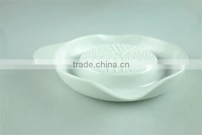Ceramic hand lemon squeez / fruit squeeze tool