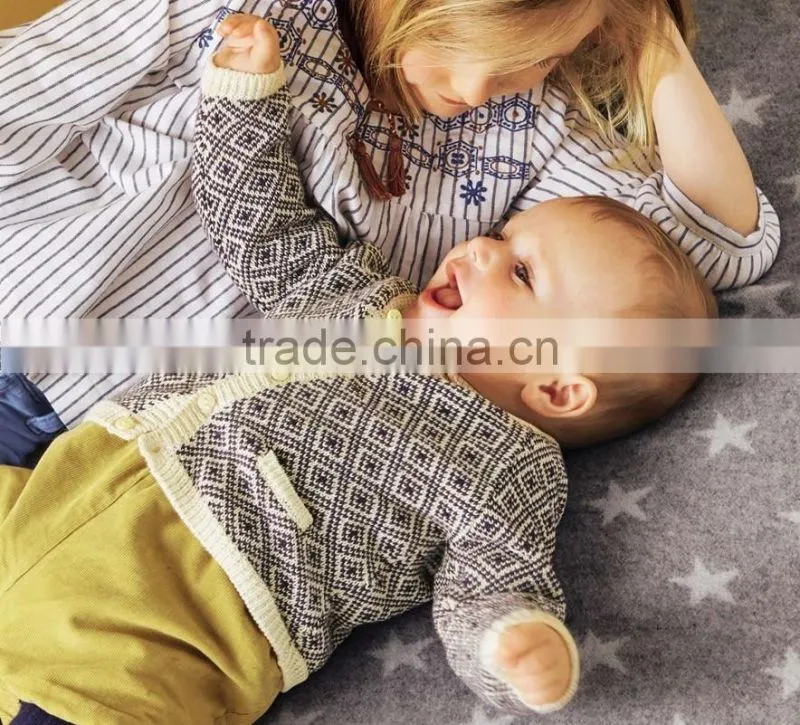 High Quality Baby cardigan with v-neckline(BKNB1046)