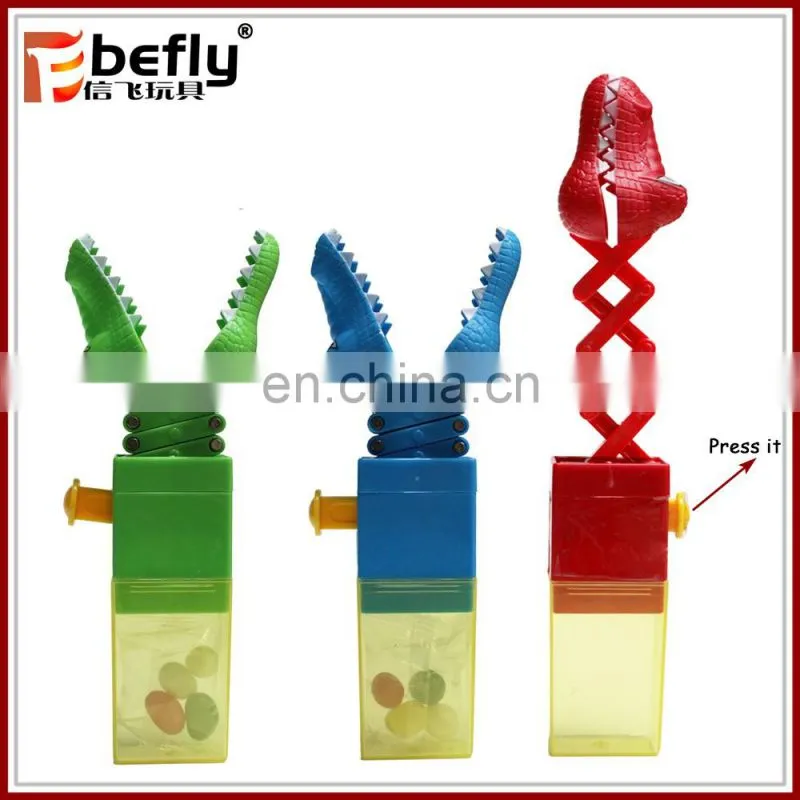 Wholesale colorful plastic crocodile grabber toy candy