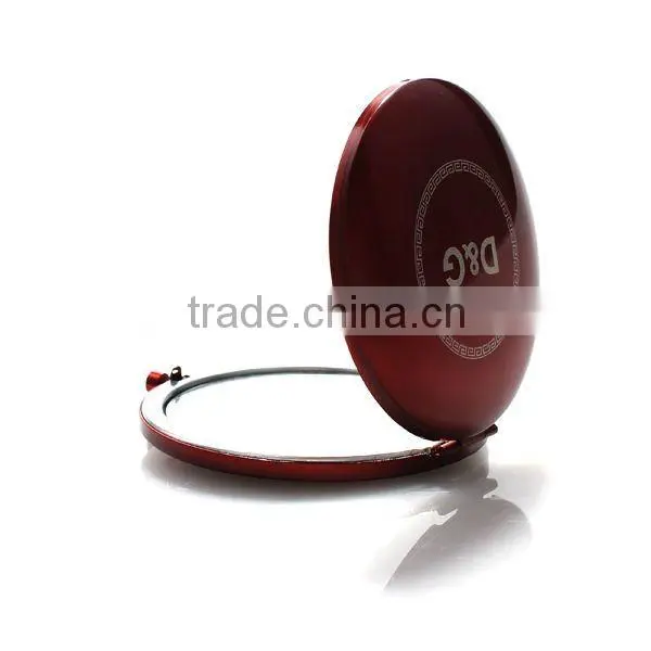 Metal pocket mirror